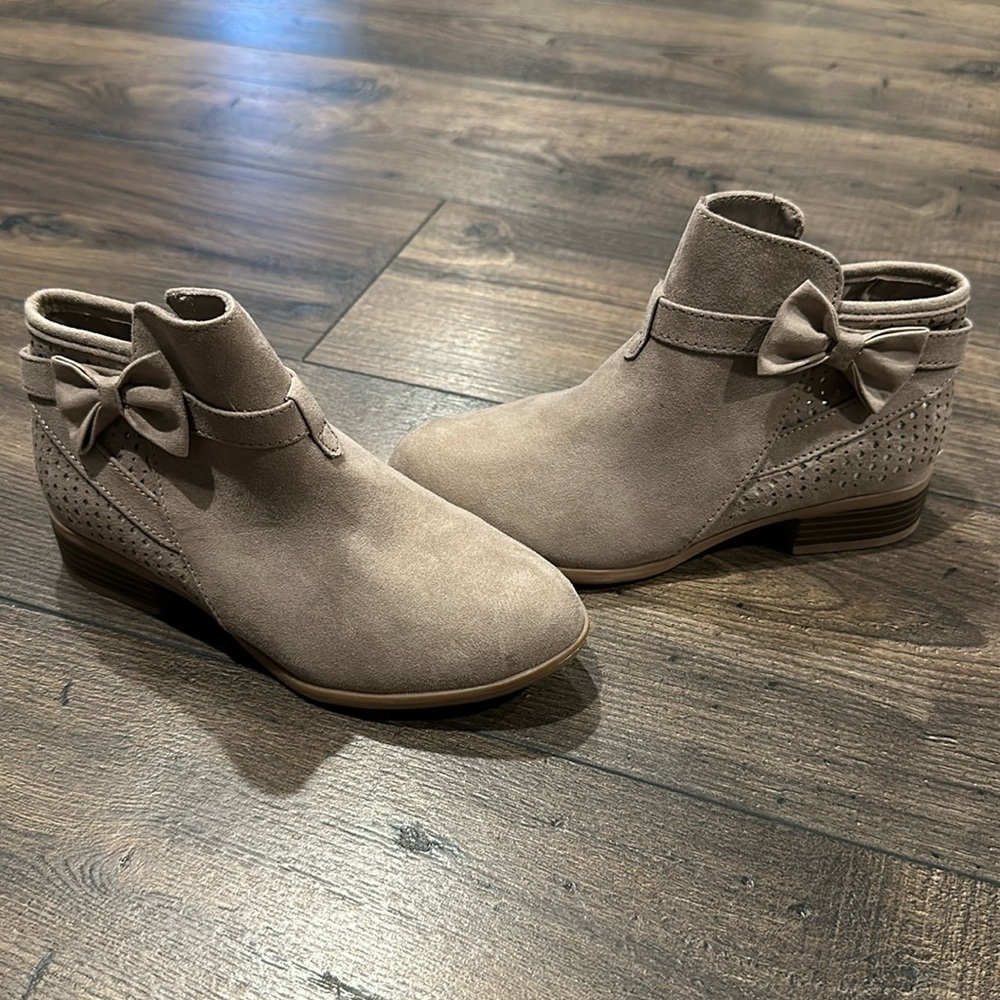Girls SO Suede Booties